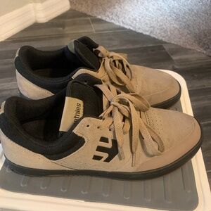 Etnies - men’s 8